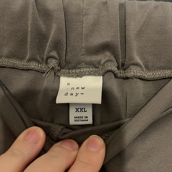 Comfy pants- A New Day - Picture 5 of 6